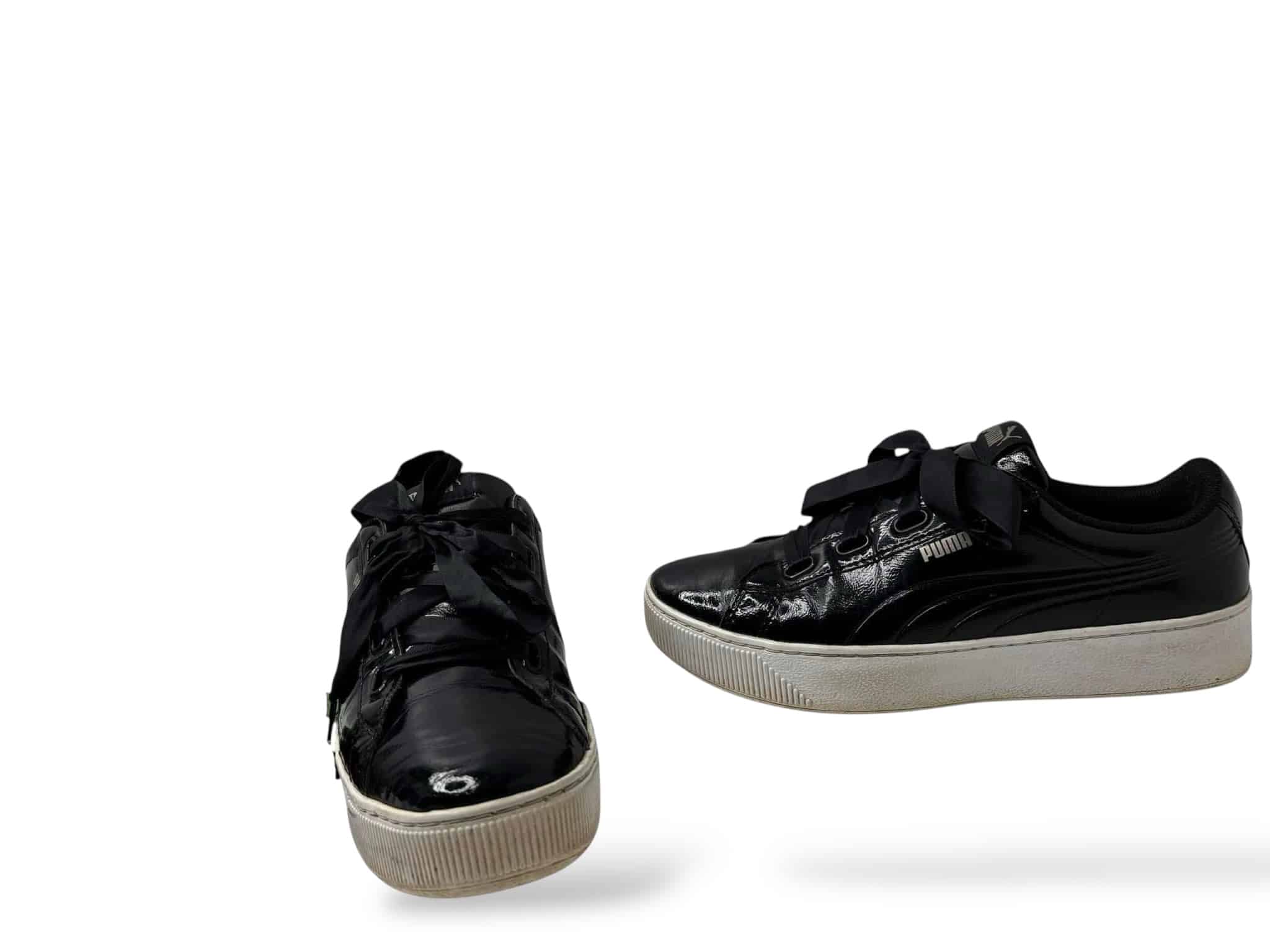 Sneakersy lakierowane Puma  Rozmiar 40
