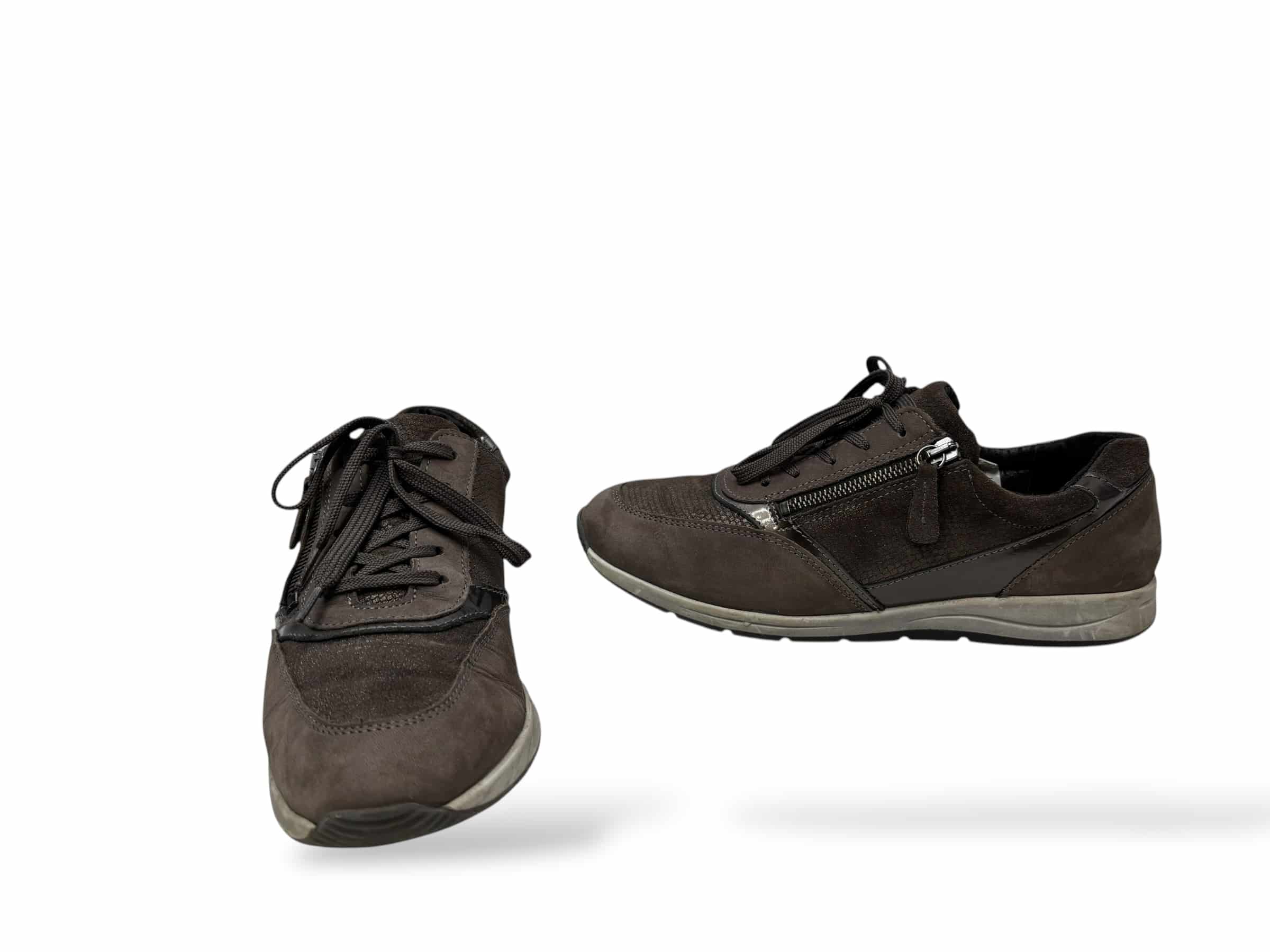 Sneakersy skorzane  Rozmiar 41