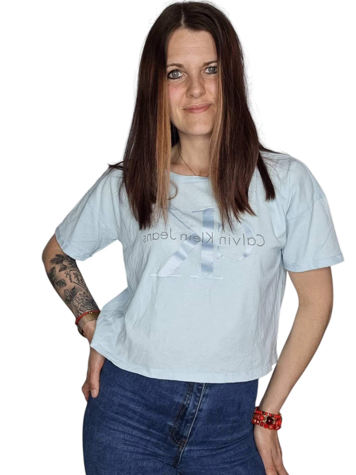 Błękitny oversizowy T-shirt calvin klein  Rozmiar M 38