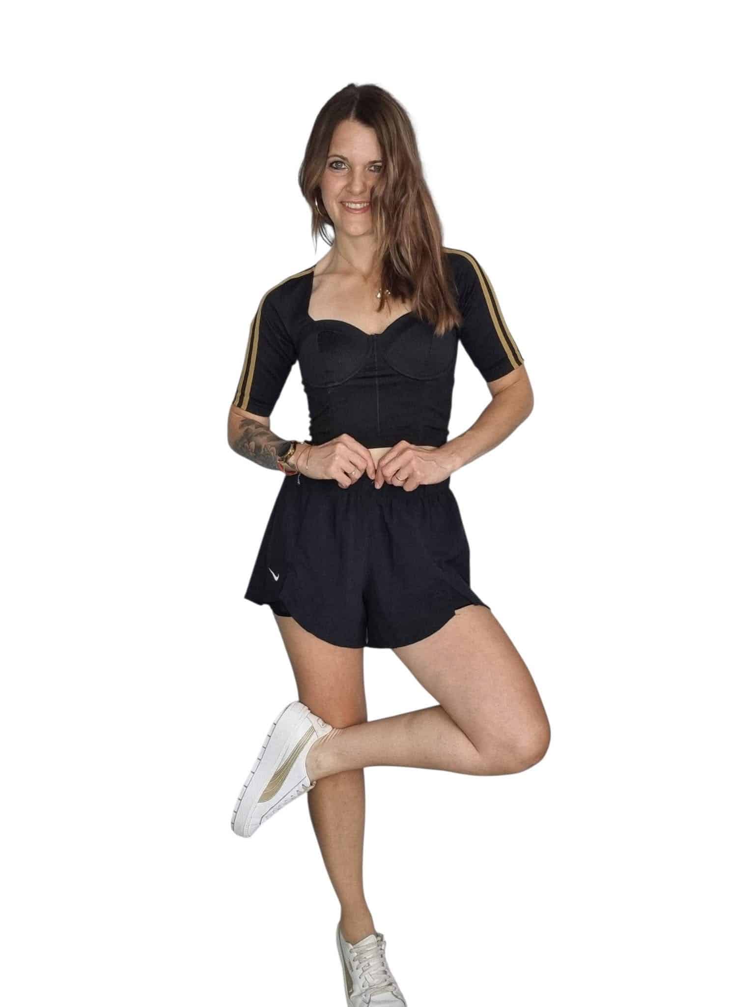 Czarne spodenki szorty Nike rozmiar M/L 38/40